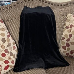 Chic Black Velvet Kids Skirt